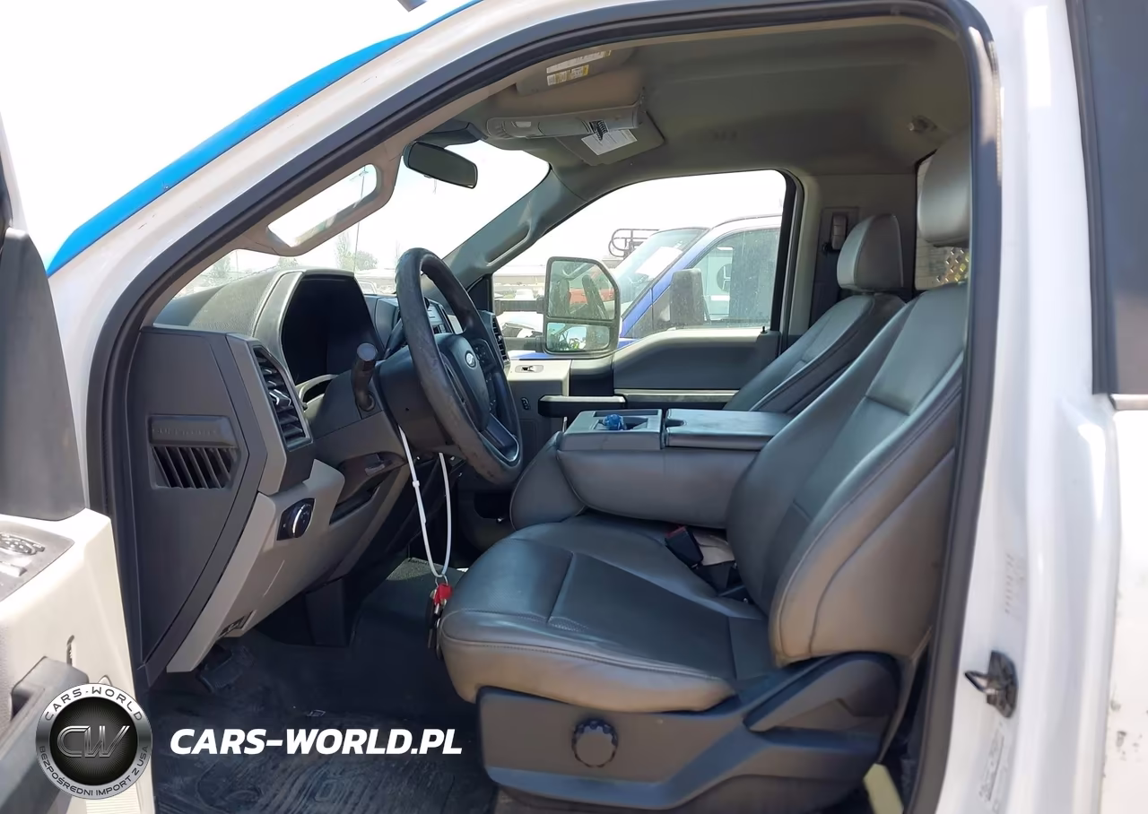 2020 Ford F-550 Chassis Xl-Xlt VIN:1FDUF5GT7LEC42042 - 7