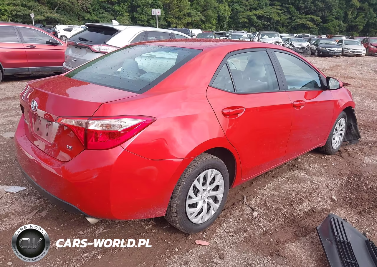 2017 Toyota Corolla Le VIN:2T1BURHE8HC866967 - 4