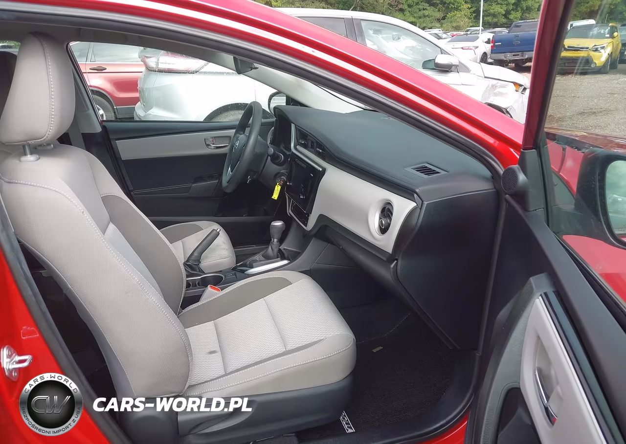 2017 Toyota Corolla Le VIN:2T1BURHE8HC866967 - 5