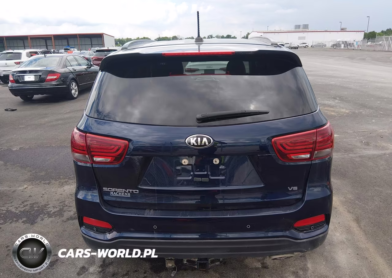 2020 Kia Sorento 3.3L S VIN:5XYPGDA59LG667465 - 17