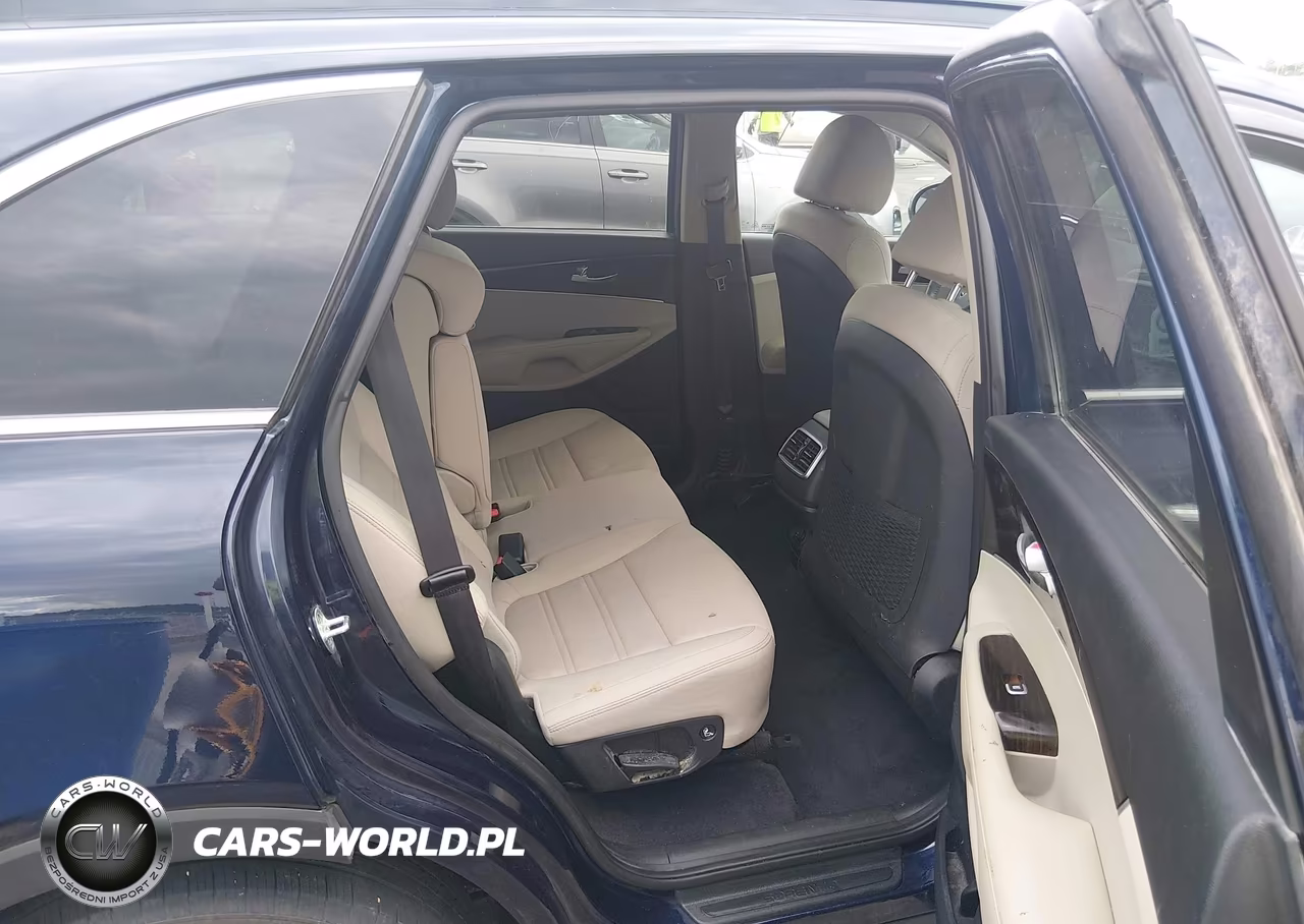 2020 Kia Sorento 3.3L S VIN:5XYPGDA59LG667465 - 8