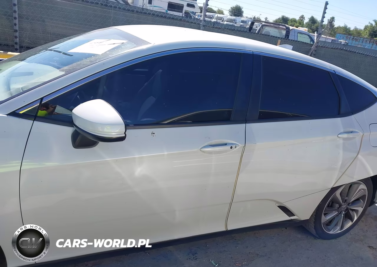 2018 Honda Clarity Plug-In Hybrid VIN:JHMZC5F15JC023896 - 14