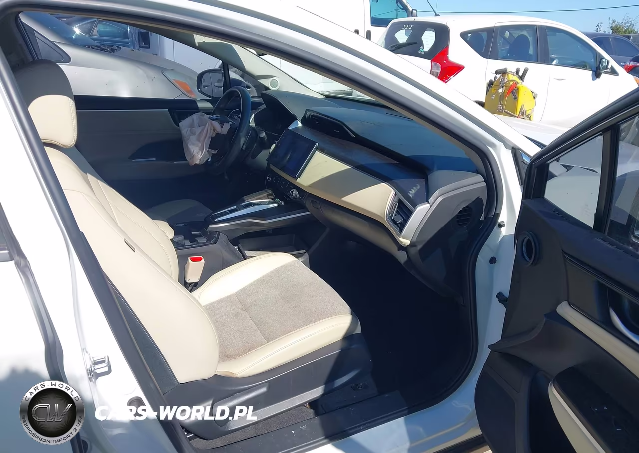 2018 Honda Clarity Plug-In Hybrid VIN:JHMZC5F15JC023896 - 5