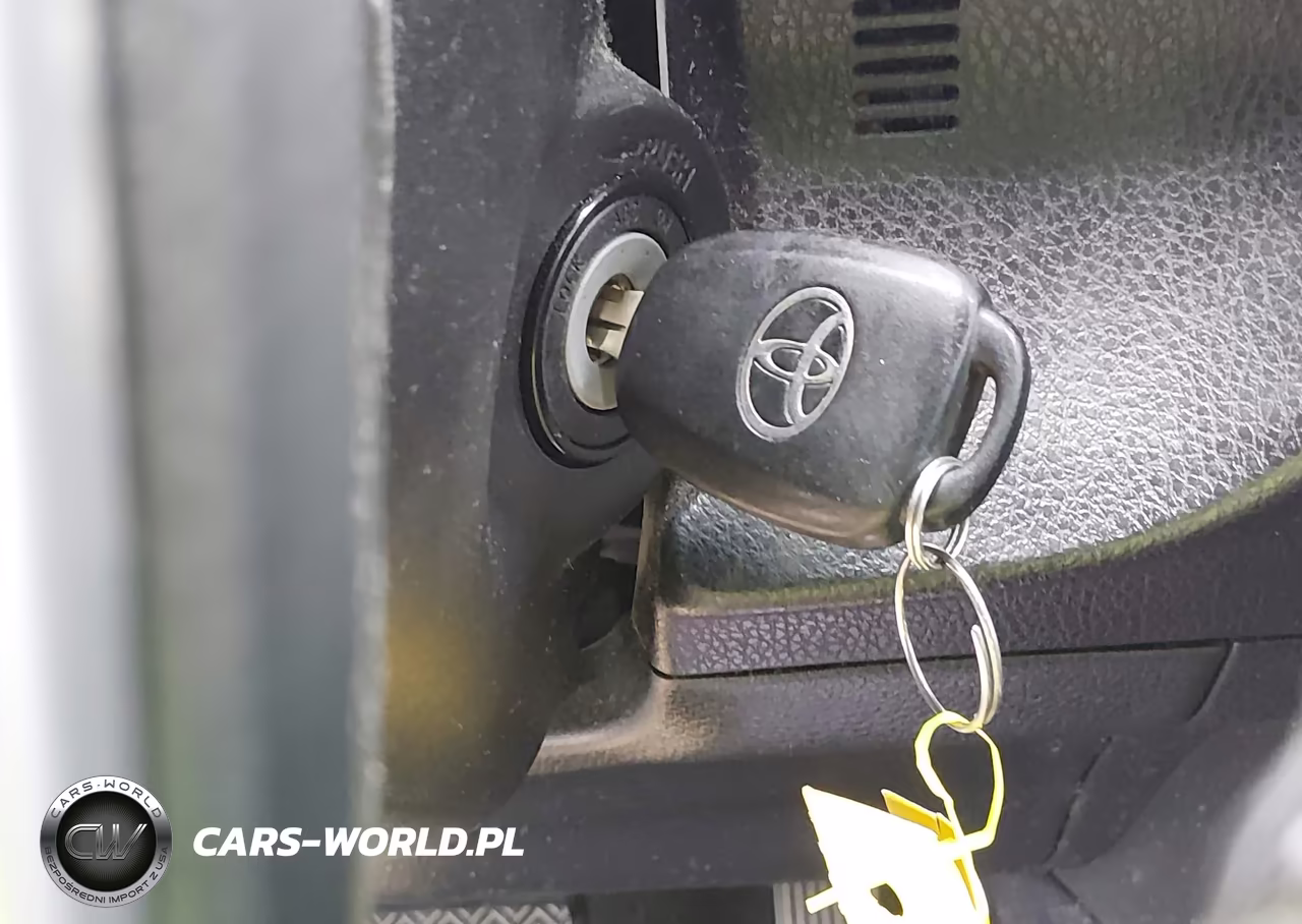 2018 Toyota Corolla Se VIN:2T1BURHE1JC016104 - 11