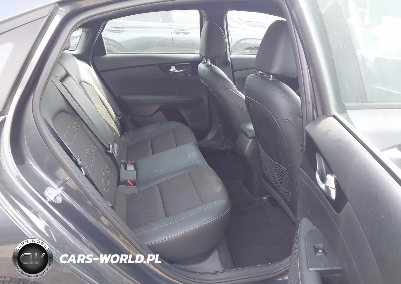 2023 Kia Forte Gt-Line VIN:3KPF54AD0PE631546 - 8