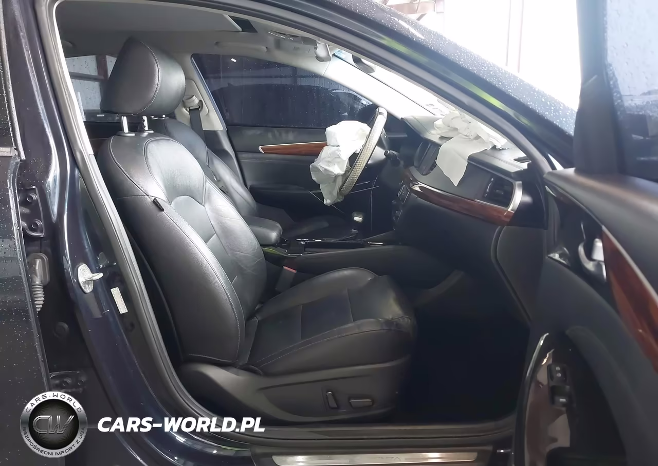 2018 Kia Cadenza Premium VIN:KNALC4J11J5119356 - 5