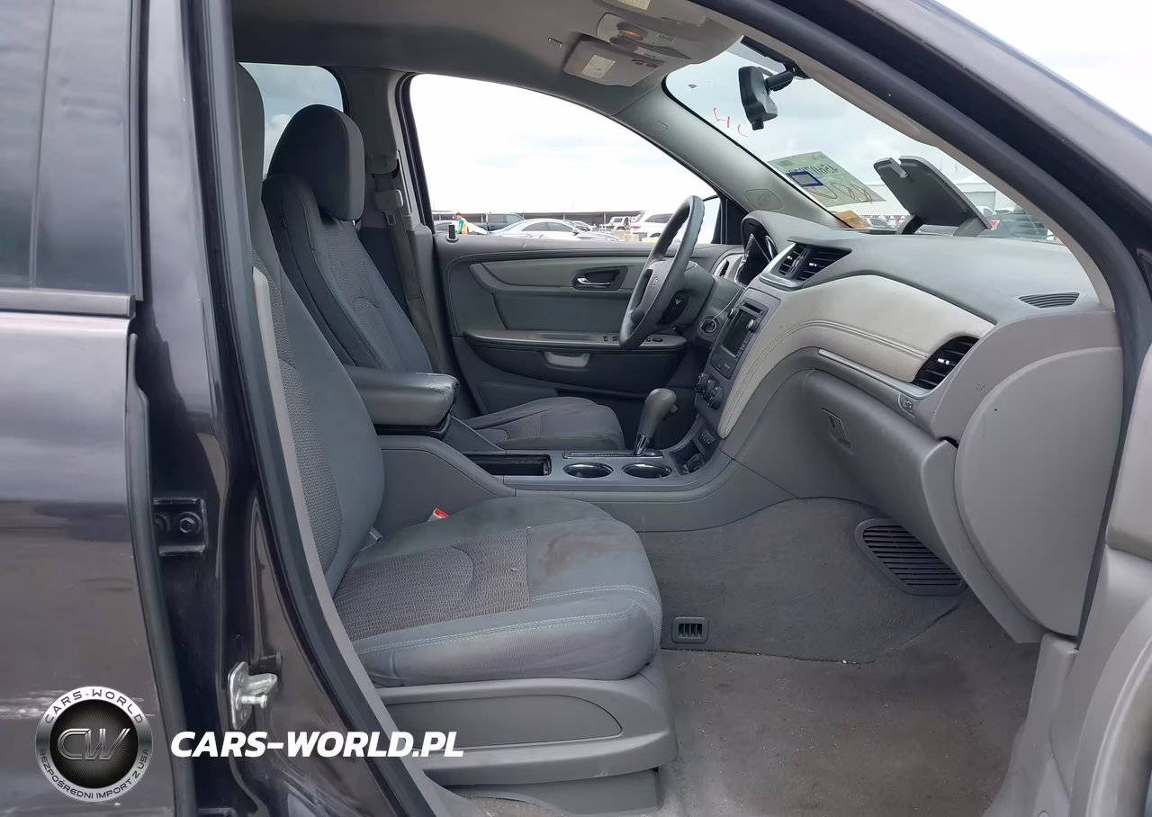 2017 Chevrolet Traverse Ls VIN:1GNKRFKD1HJ210041 - 5