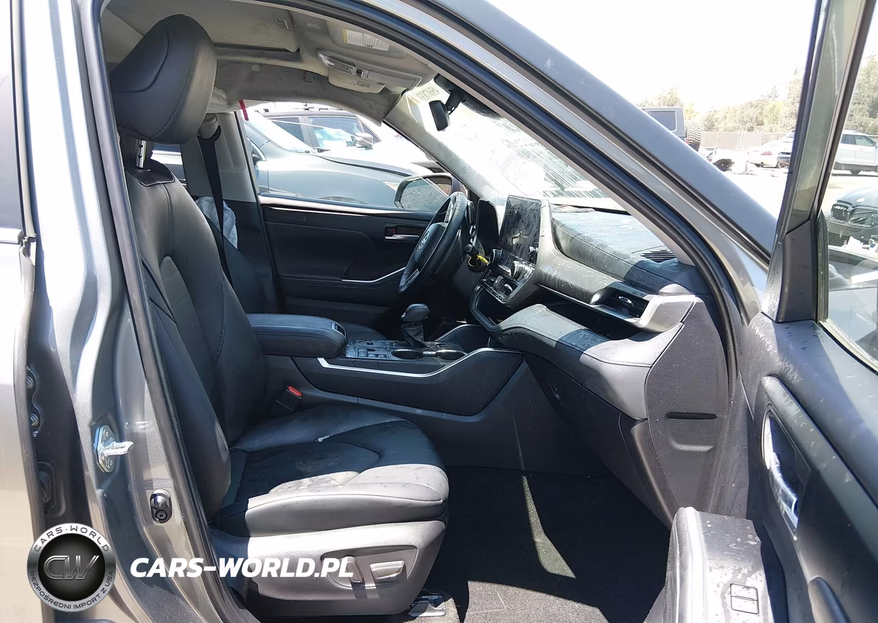 2026 Toyota Highlander Hybrid Xle VIN:5TDKBRCH4TS703109 - 5