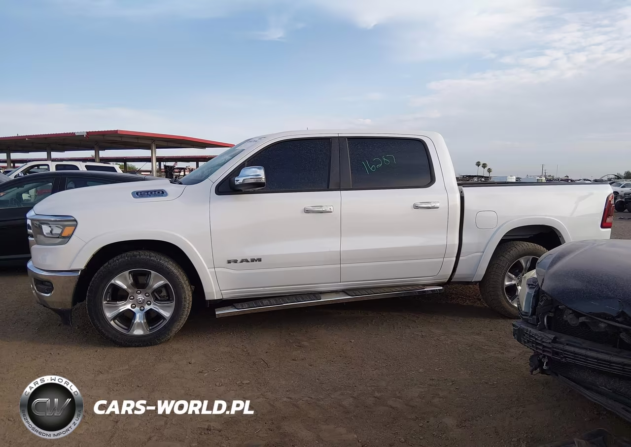 2021 Ram 1500 Laramie 4X4 5'7 Box VIN:1C6SRFJT6MN802983 - 14