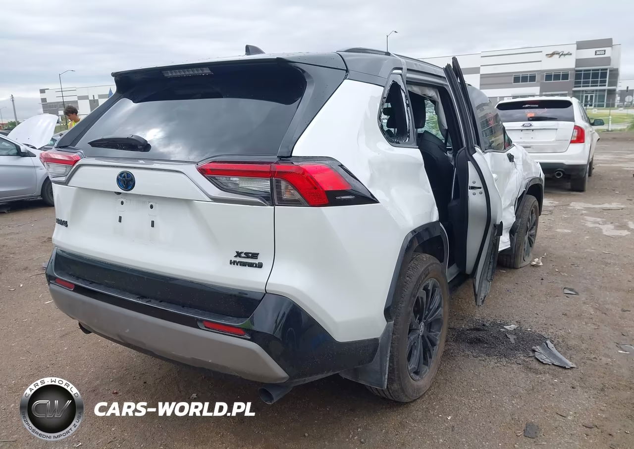 2024 Toyota Rav4 Hybrid Xse VIN:2T3E6RFV4RW078415 - 3