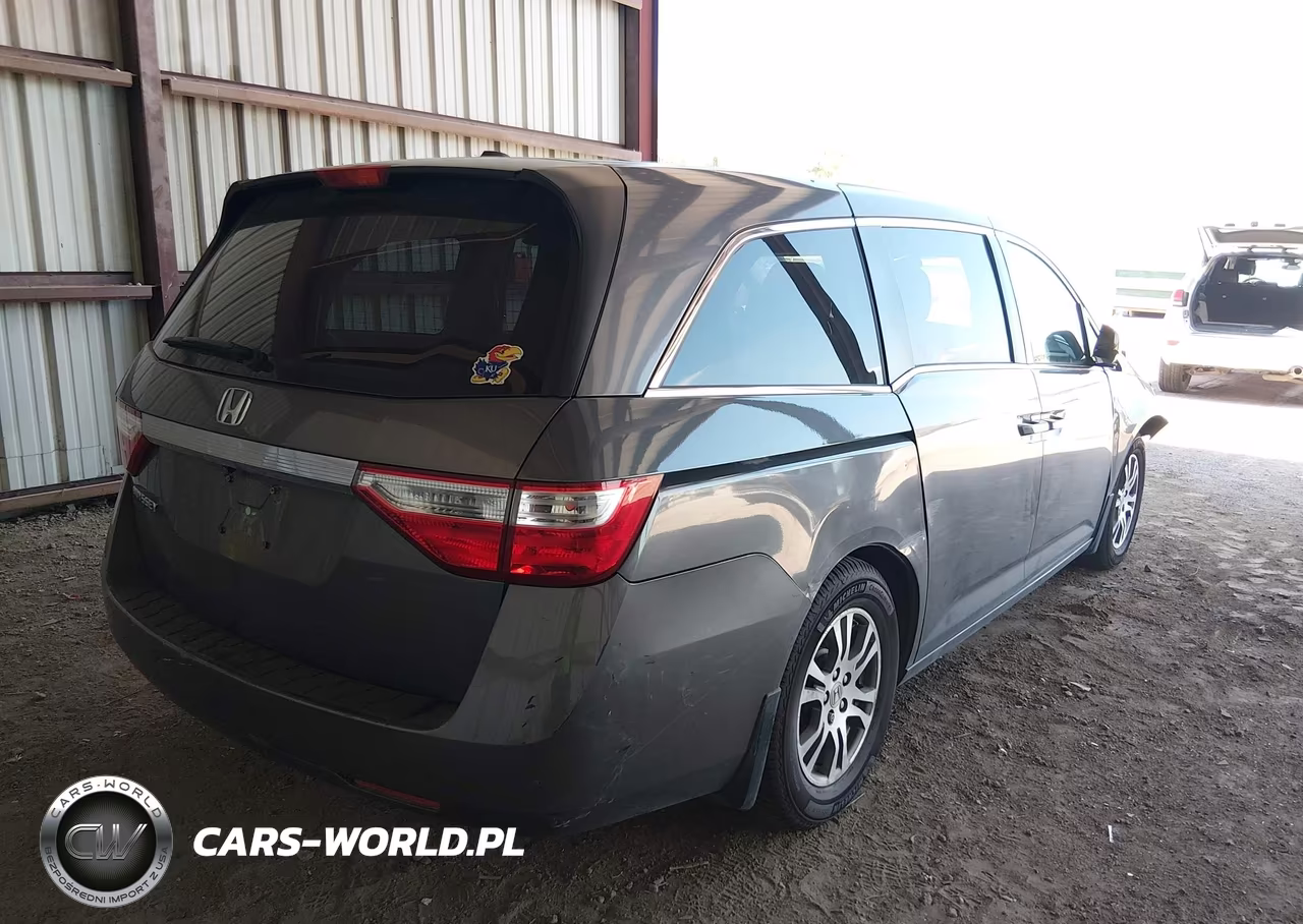 2013 Honda Odyssey Ex-L VIN:5FNRL5H64DB091382 - 4
