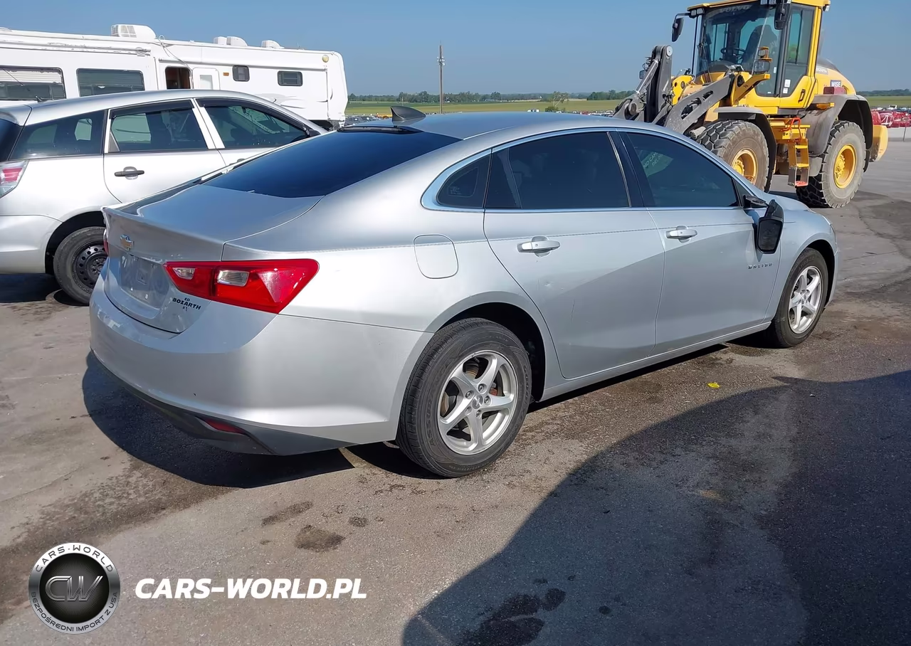 2017 Chevrolet Malibu Ls VIN:1G1ZB5ST1HF180760 - 4