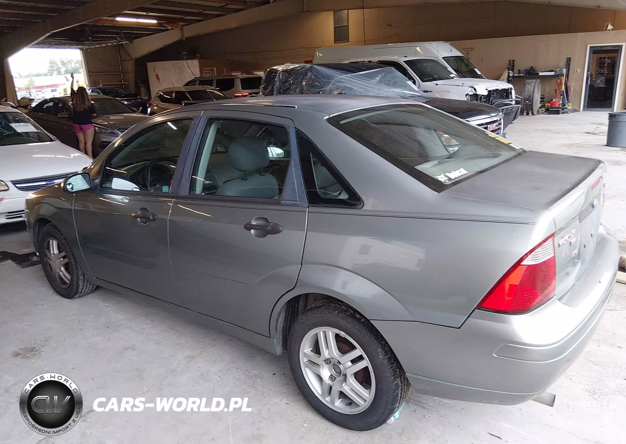 2005 Ford Focus Zx4 VIN:1FAFP34N95W315984 - 14