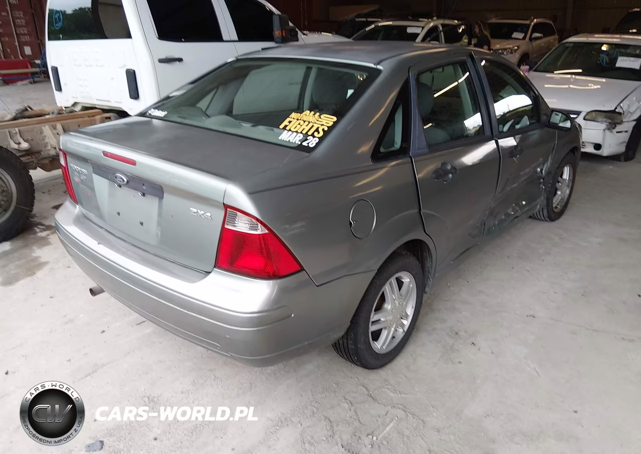 2005 Ford Focus Zx4 VIN:1FAFP34N95W315984 - 4