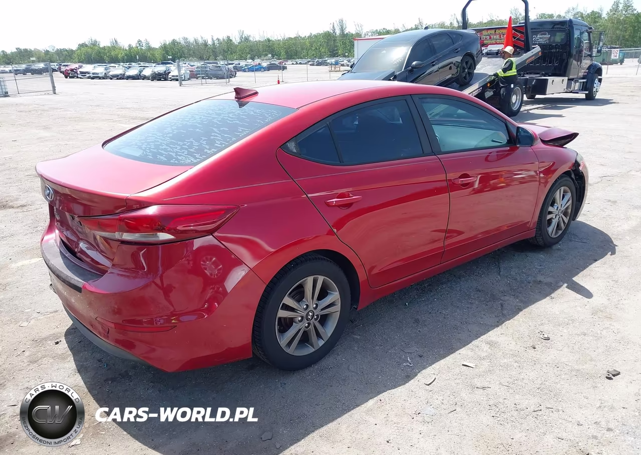 2017 Hyundai Elantra Se VIN:KMHD84LF5HU103853 - 4