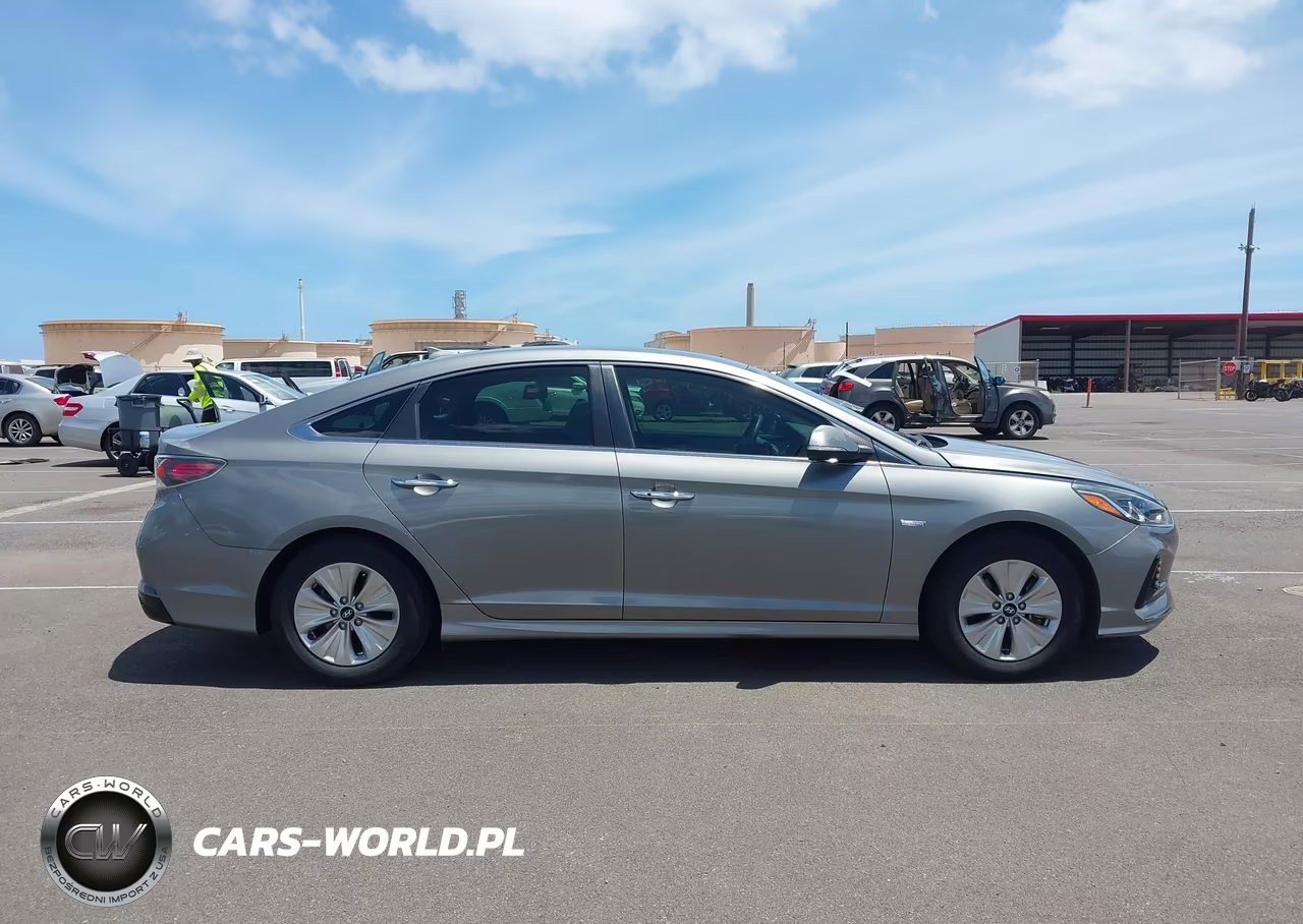 2018 Hyundai Sonata Hybrid Se VIN:KMHE24L30JA086849 - 14