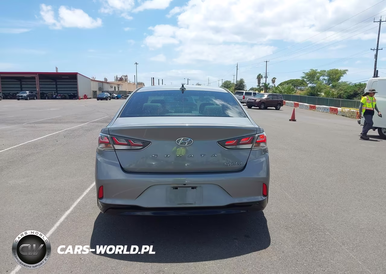 2018 Hyundai Sonata Hybrid Se VIN:KMHE24L30JA086849 - 17