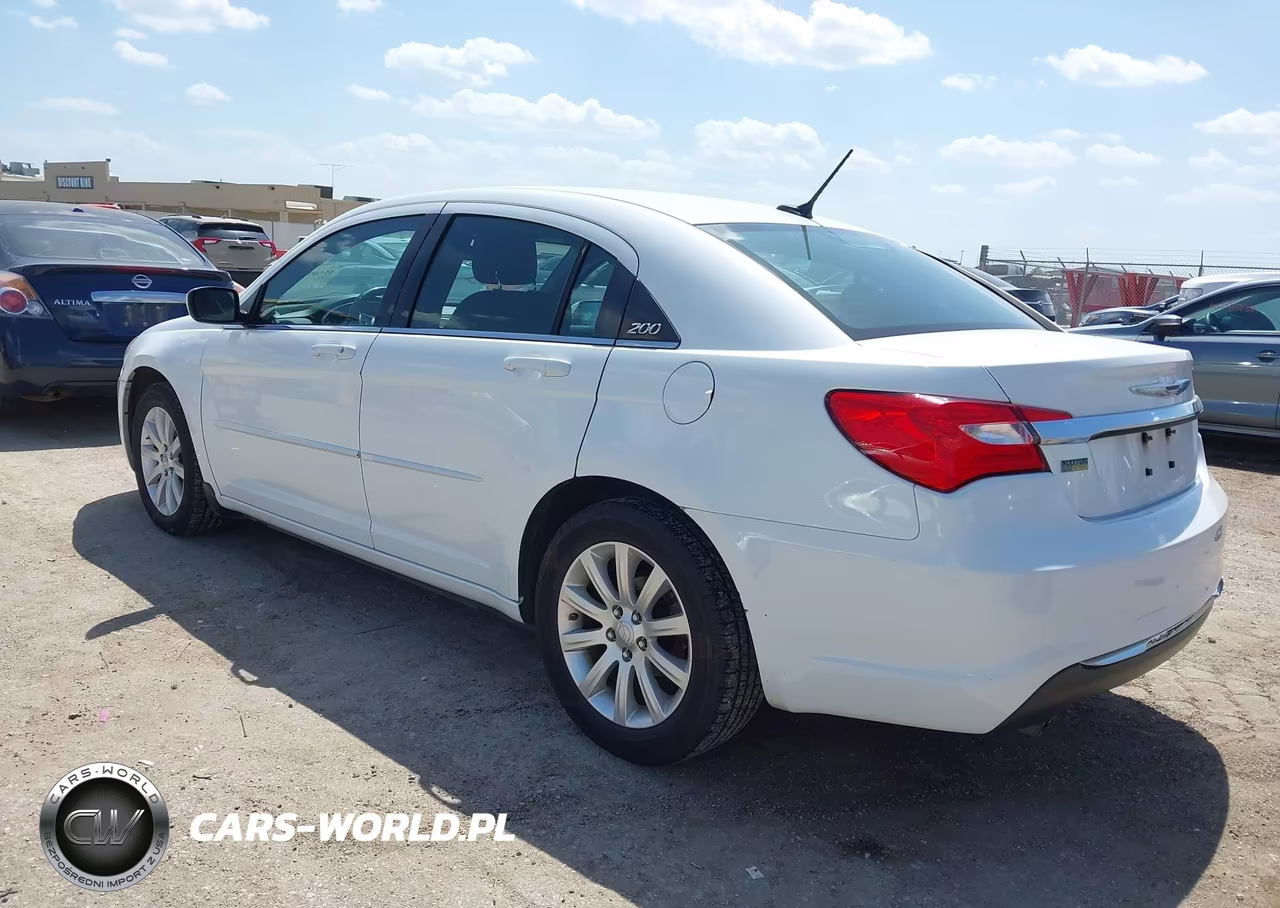 2011 Chrysler 200 Touring VIN:1C3BC1FGXBN553193 - 3
