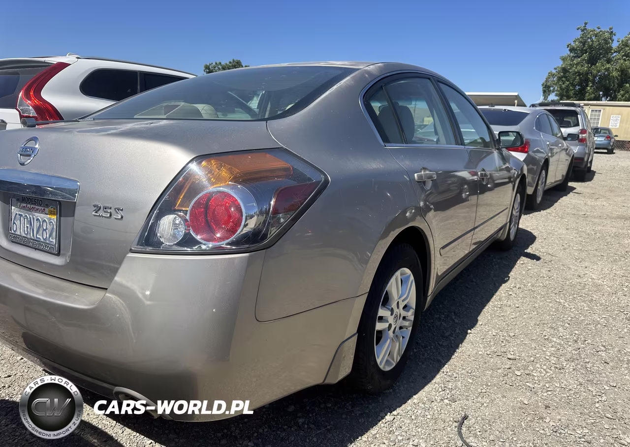 2012 Nissan Altima 2.5 S VIN:1N4AL2AP4CC125756 - 4