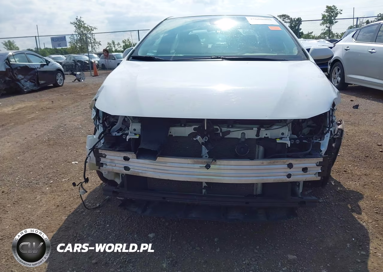 2022 Toyota Corolla Le VIN:5YFEPMAEXNP375796 - 6