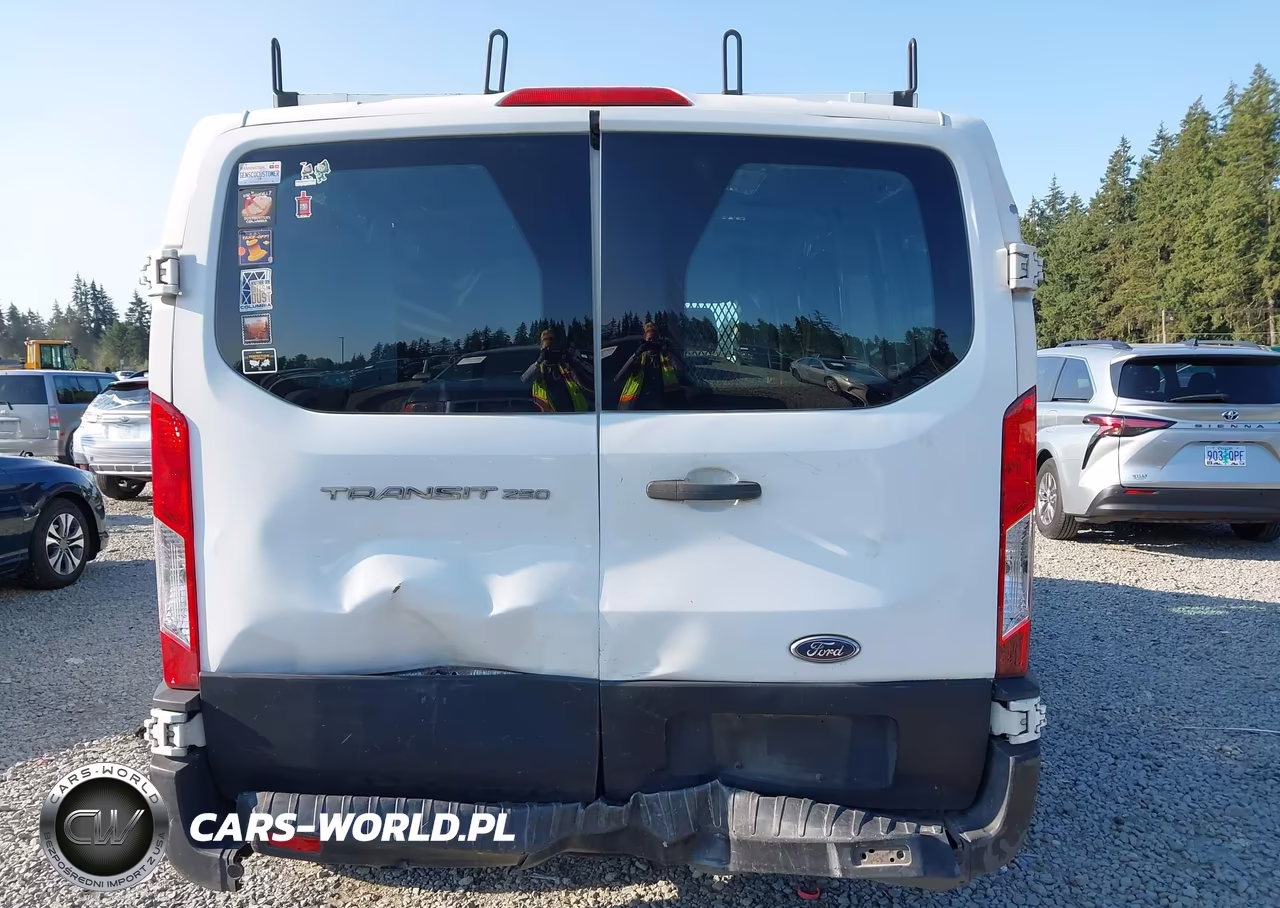 2015 Ford Transit-250 VIN:1FTNR1ZM0FKA76788 - 16