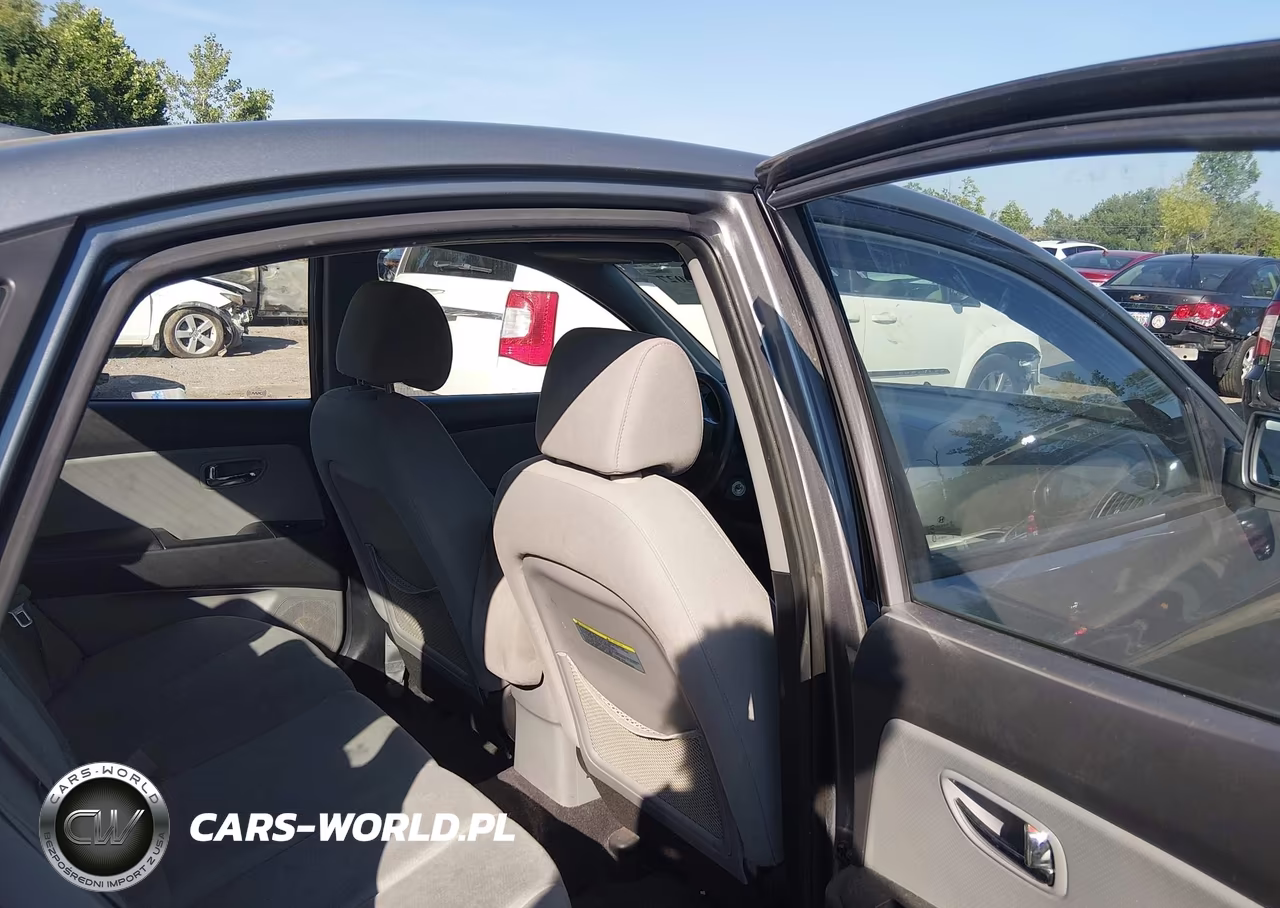 2010 Hyundai Elantra Gls VIN:KMHDU4AD1AU179525 - 8