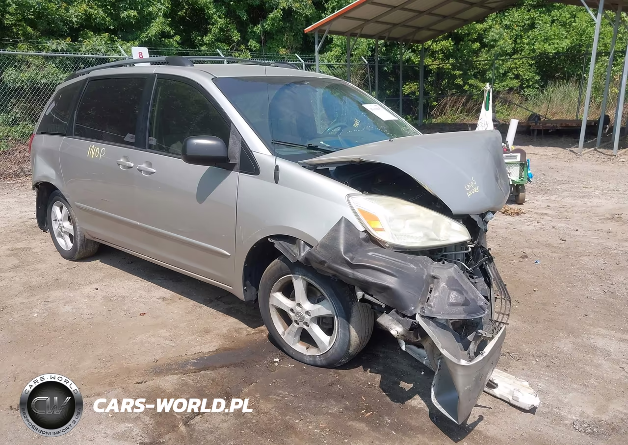 2004 Toyota Sienna Ce – zdjęcie 1 z 16