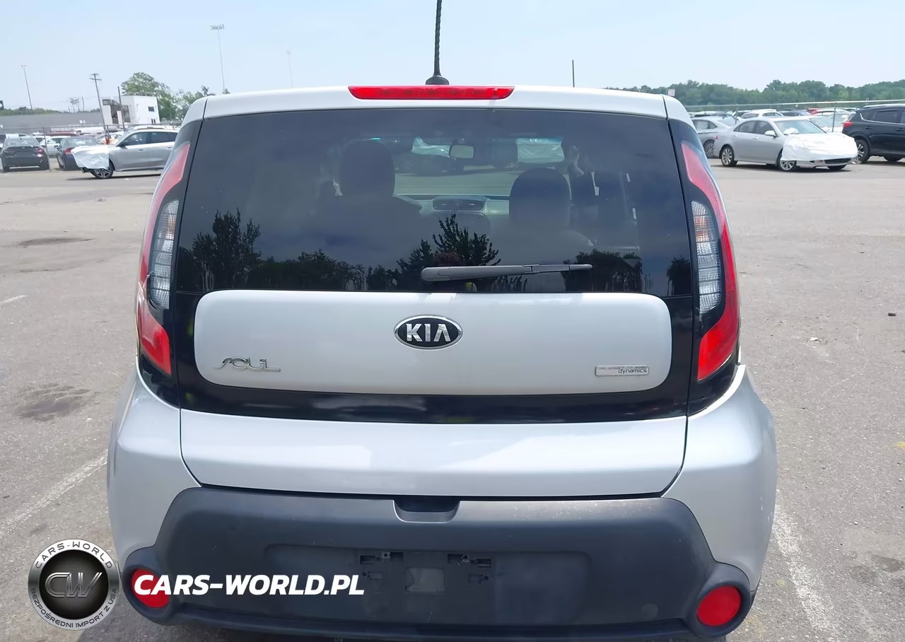 2015 Kia Soul + VIN:KNDJP3A53F7791605 - 16