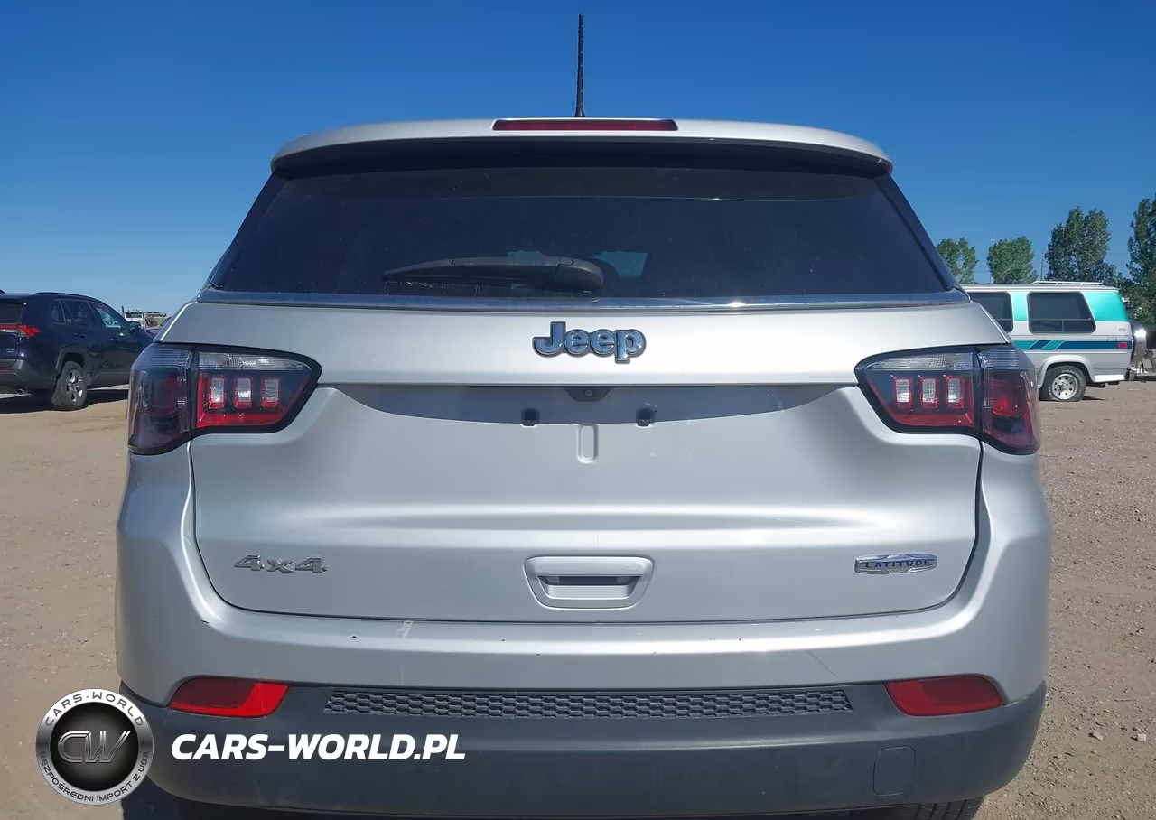 2024 Jeep Compass Latitude 4X4 VIN:3C4NJDBN2RT110342 - 17