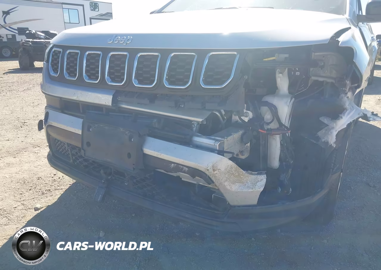 2024 Jeep Compass Latitude 4X4 VIN:3C4NJDBN2RT110342 - 22