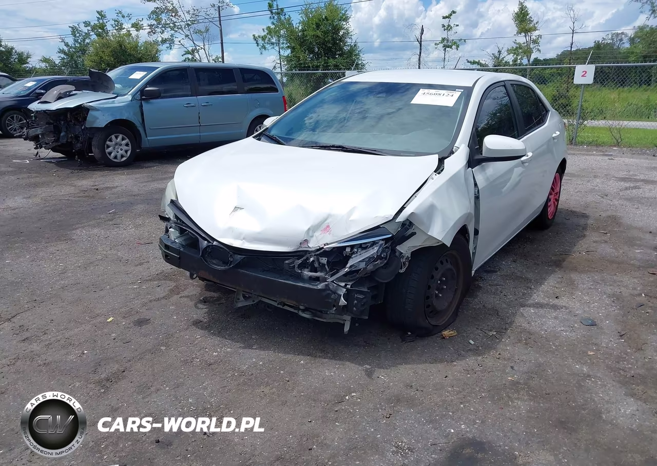 2018 Toyota Corolla Le VIN:5YFBURHEXJP769582 - 2