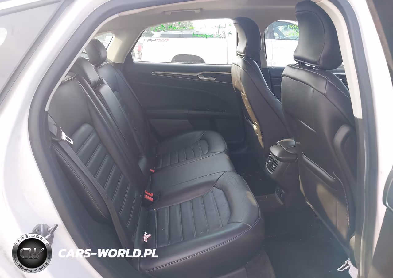 2015 Ford Fusion Se VIN:3FA6P0HD8FR188701 - 8