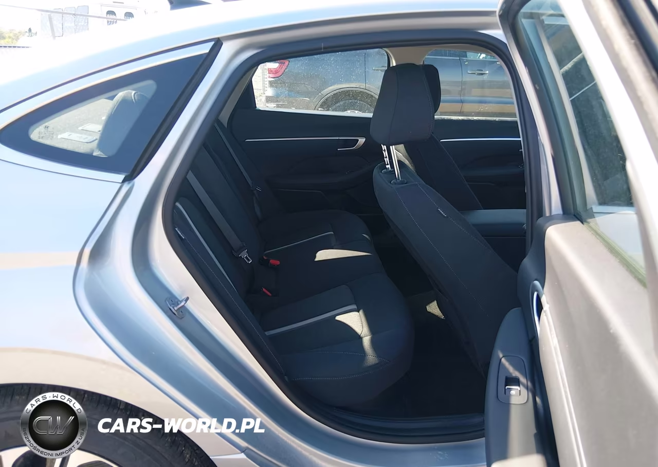 2026 Hyundai Sonata Hybrid Blue VIN:KMHL24JJ6TA168435 - 8