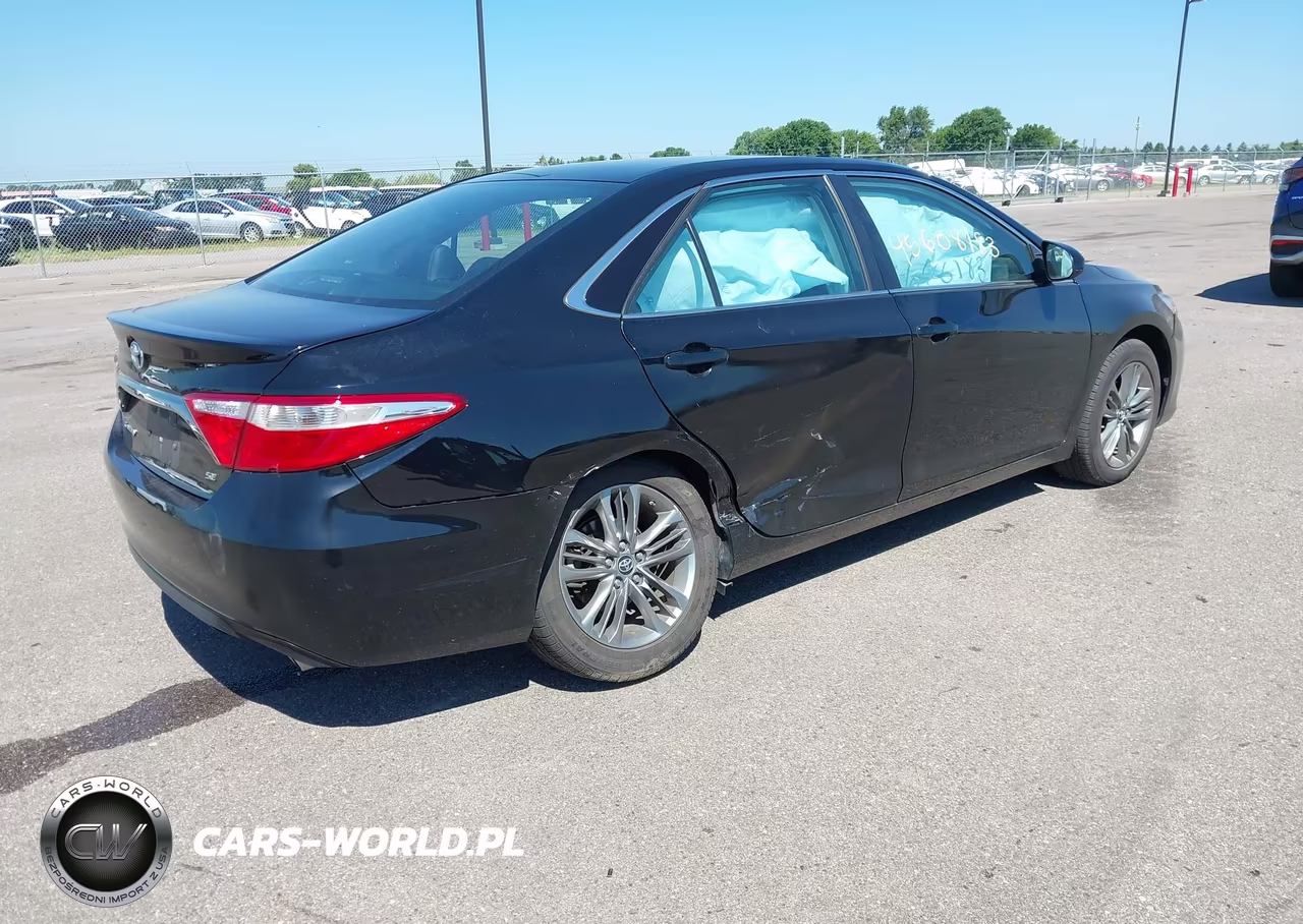 2016 Toyota Camry Se VIN:4T1BF1FK1GU260279 - 4