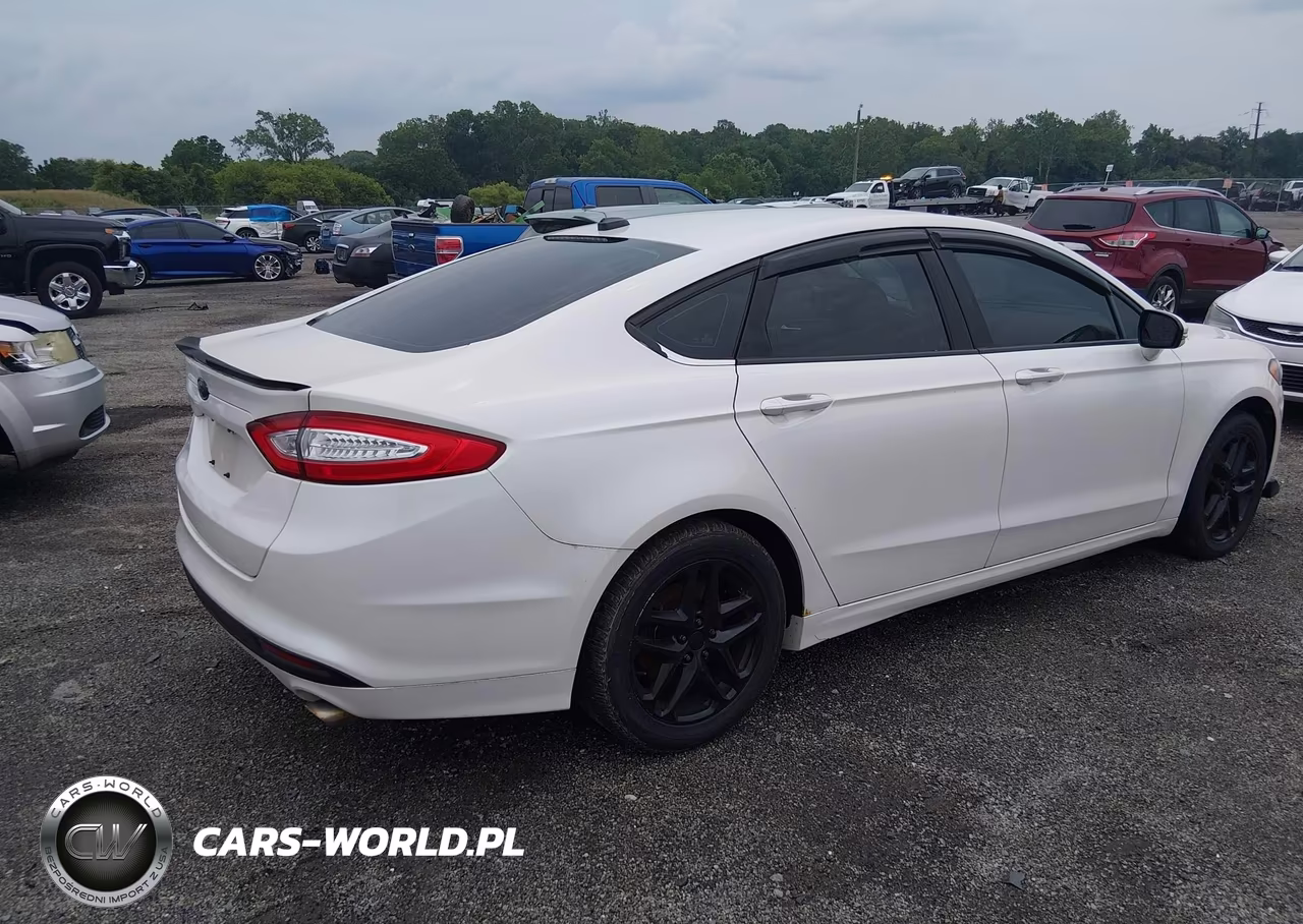 2014 Ford Fusion Se VIN:3FA6P0HD7ER183312 - 4