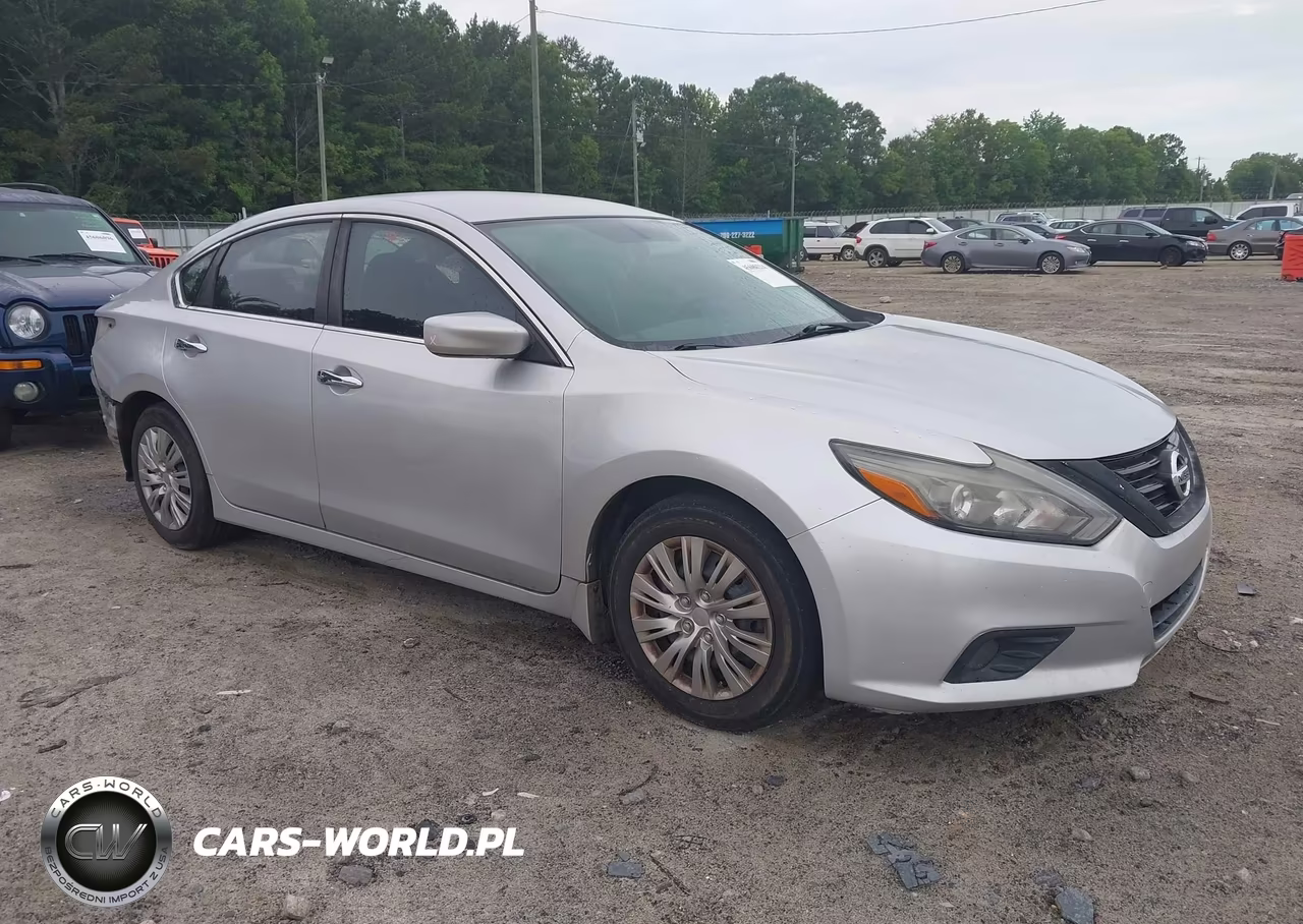 2017 Nissan Altima 2.5 Sr – zdjęcie 1 z 15