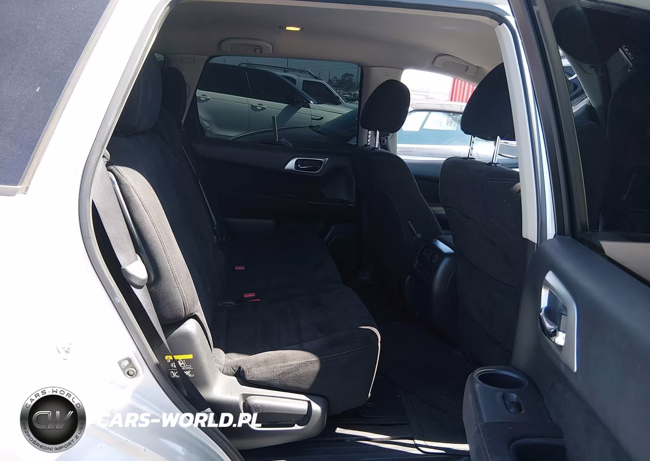 2014 Nissan Pathfinder S VIN:5N1AR2MN1EC638447 - 8