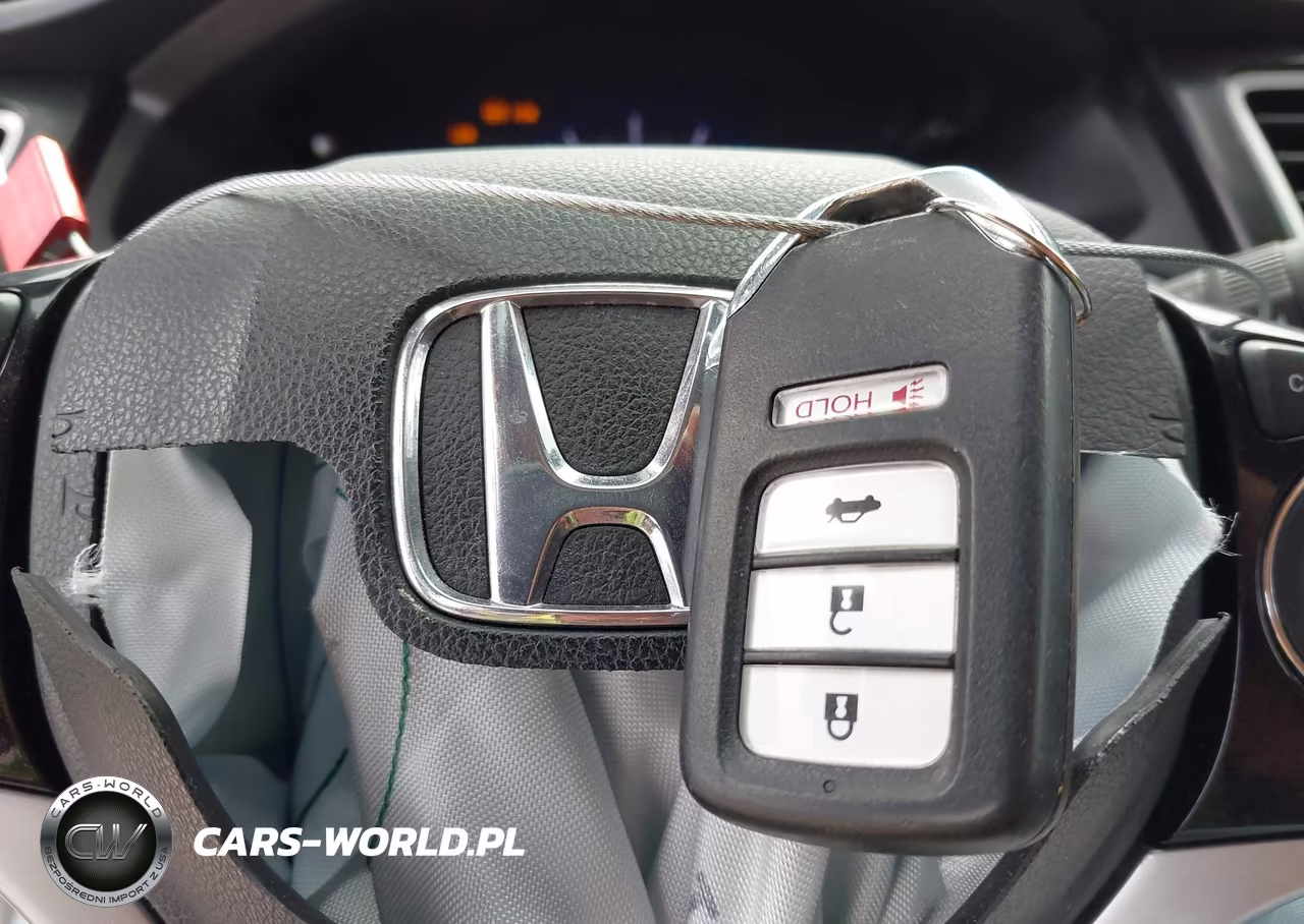 2015 Honda Civic Hybrid VIN:19XFB4F21FE201832 - 11