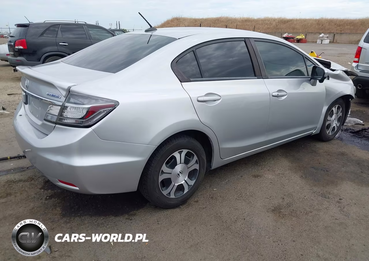 2015 Honda Civic Hybrid VIN:19XFB4F21FE201832 - 4