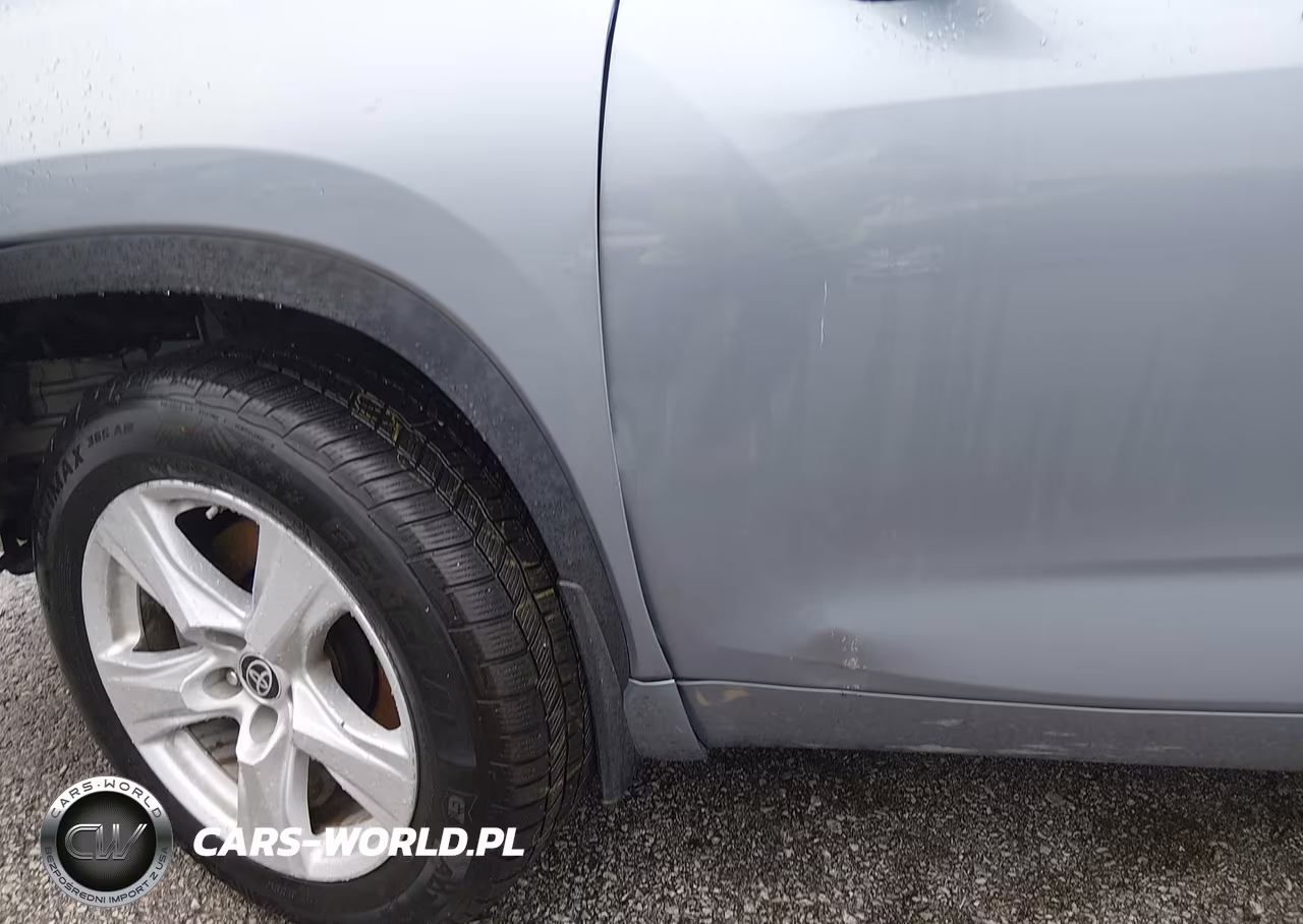 2020 Toyota Highlander Le VIN:5TDBZRBH2LS038059 - 19