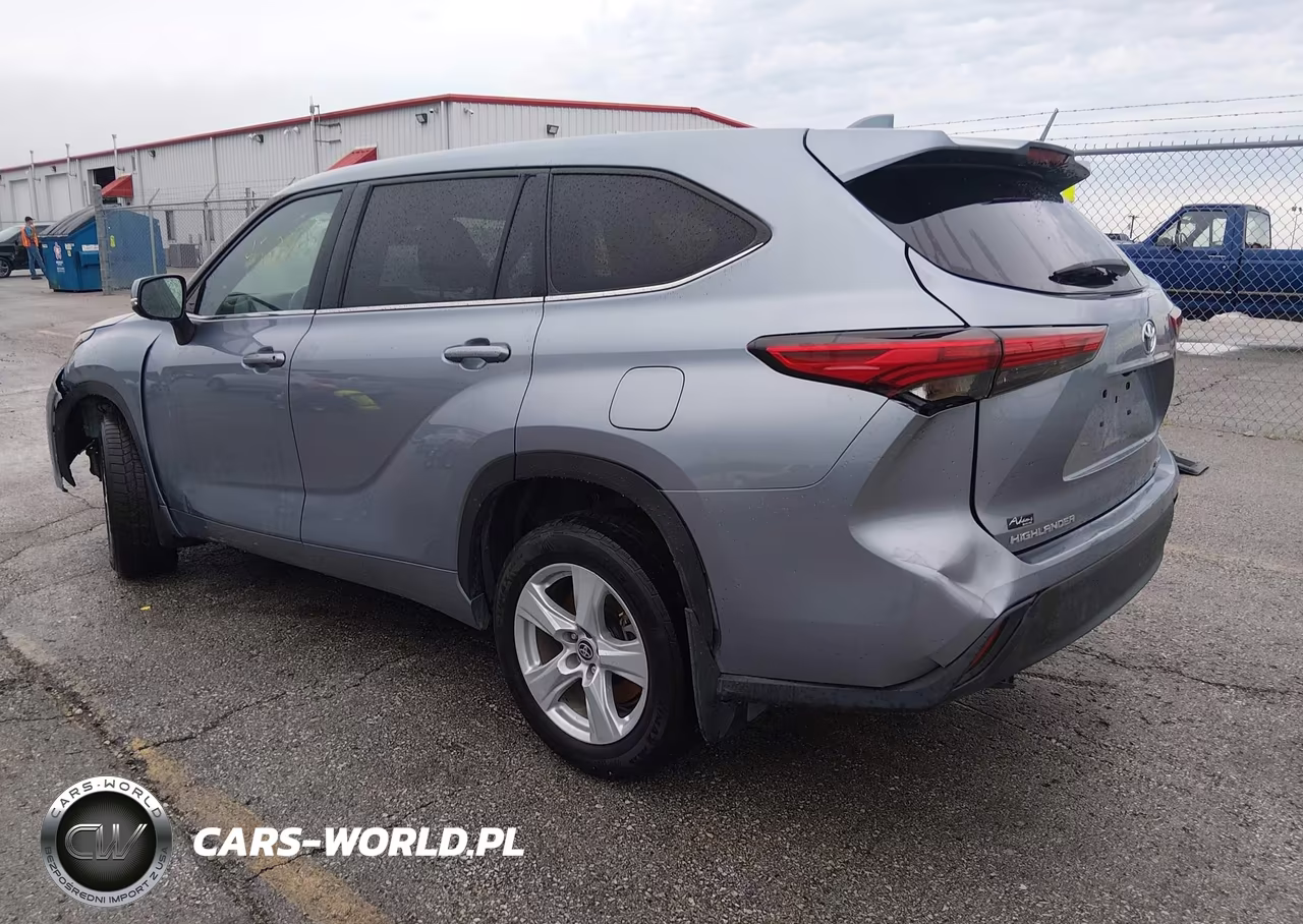 2020 Toyota Highlander Le VIN:5TDBZRBH2LS038059 - 3