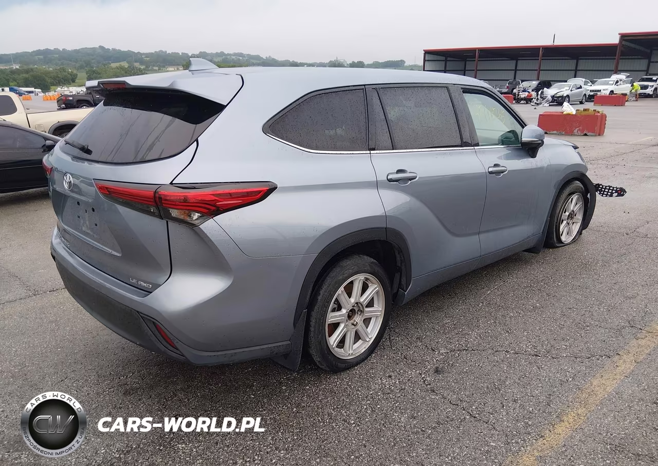 2020 Toyota Highlander Le VIN:5TDBZRBH2LS038059 - 4