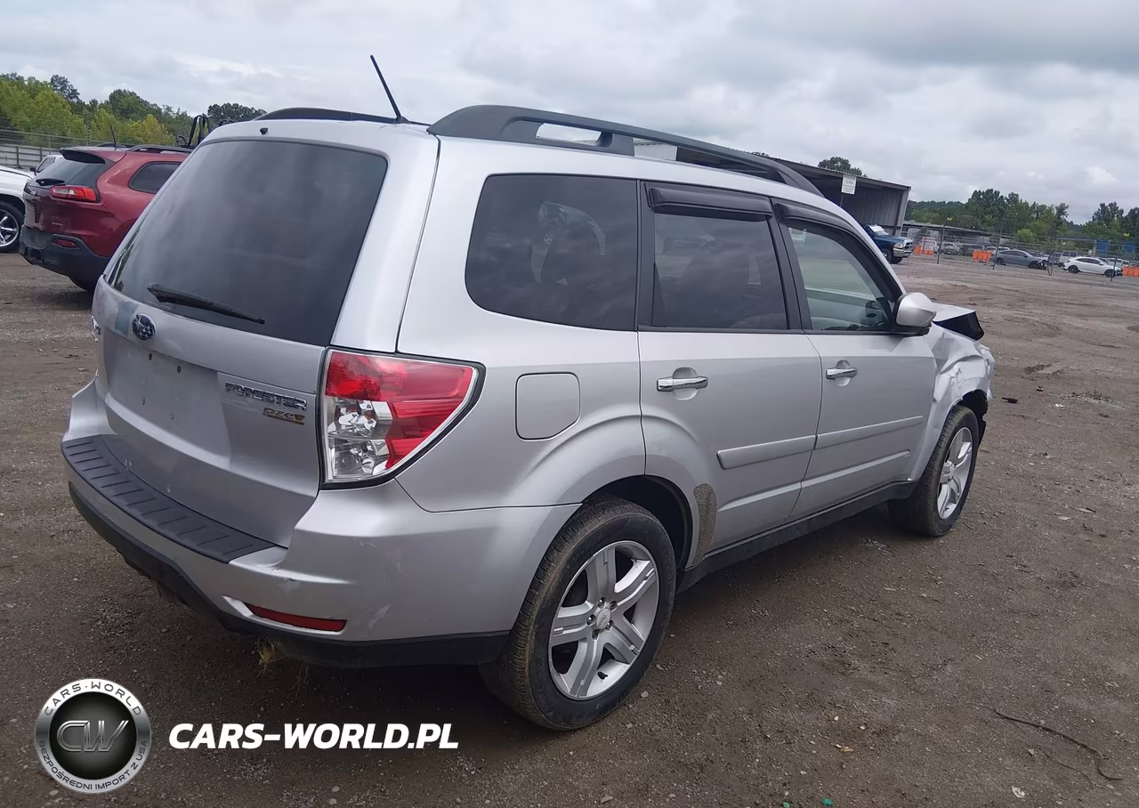 2010 Subaru Forester 2.5X Limited VIN:JF2SH6DC2AH708036 - 4