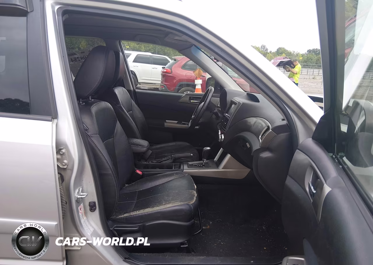 2010 Subaru Forester 2.5X Limited VIN:JF2SH6DC2AH708036 - 5
