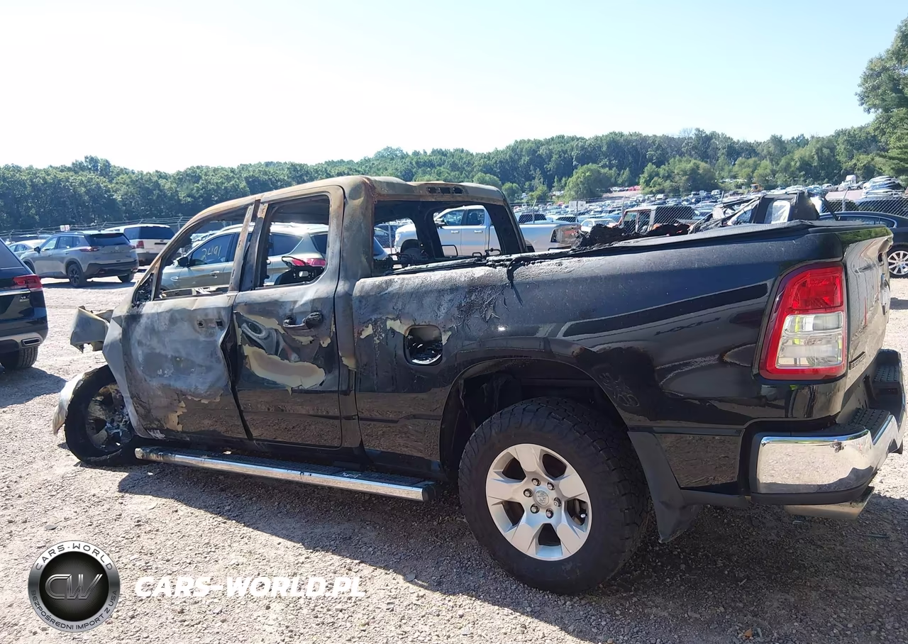 2021 Ram 1500 Big Horn 4X4 6'4 Box VIN:1C6SRFBT9MN561578 - 14