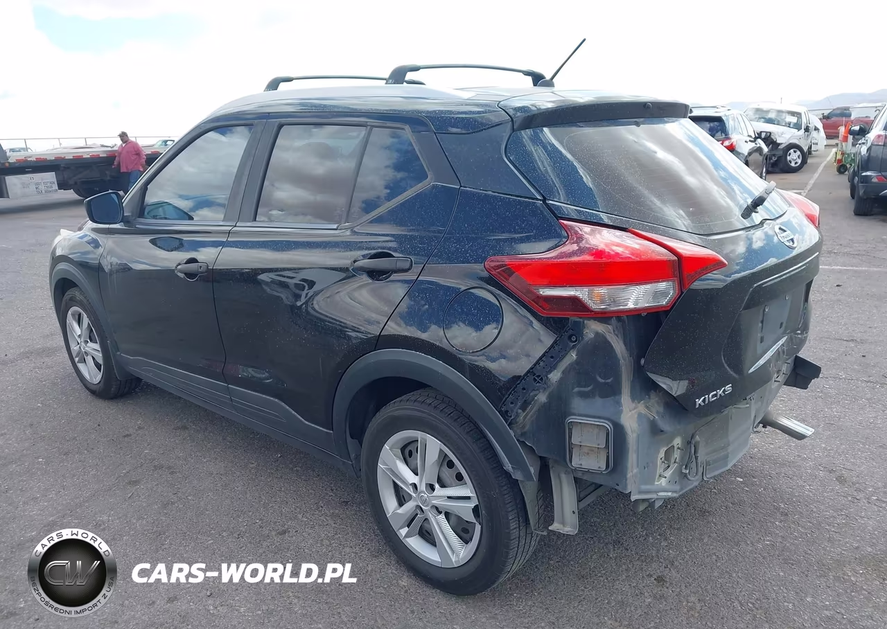 2018 Nissan Kicks S VIN:3N1CP5CU1JL510417 - 3
