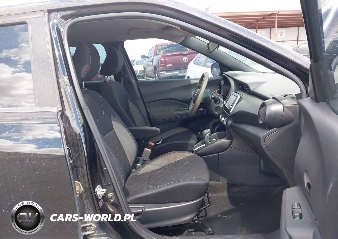 2018 Nissan Kicks S VIN:3N1CP5CU1JL510417 - 5