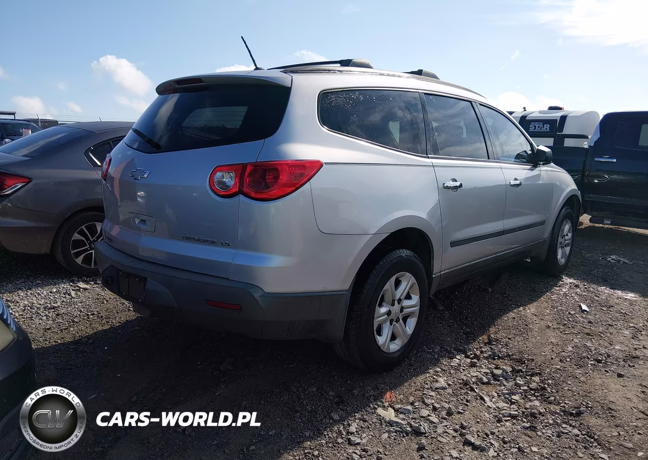 2012 Chevrolet Traverse Ls VIN:1GNKREED7CJ380208 - 4
