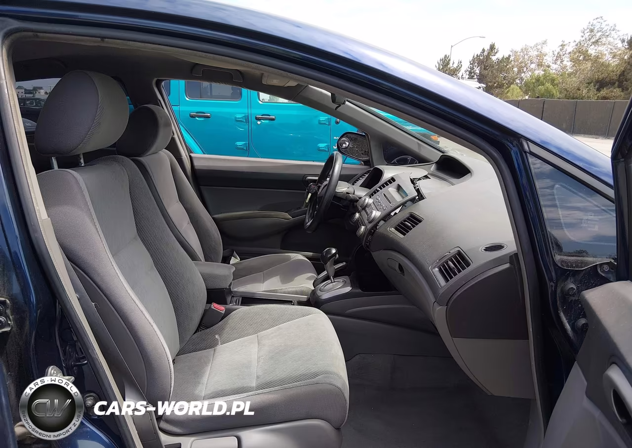 2010 Honda Civic Lx VIN:2HGFA1F5XAH561241 - 5