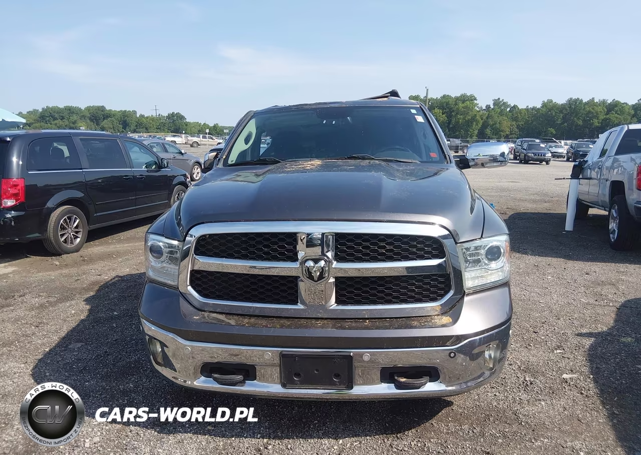 2016 Ram 1500 Laramie VIN:1C6RR7NT4GS160896 - 13